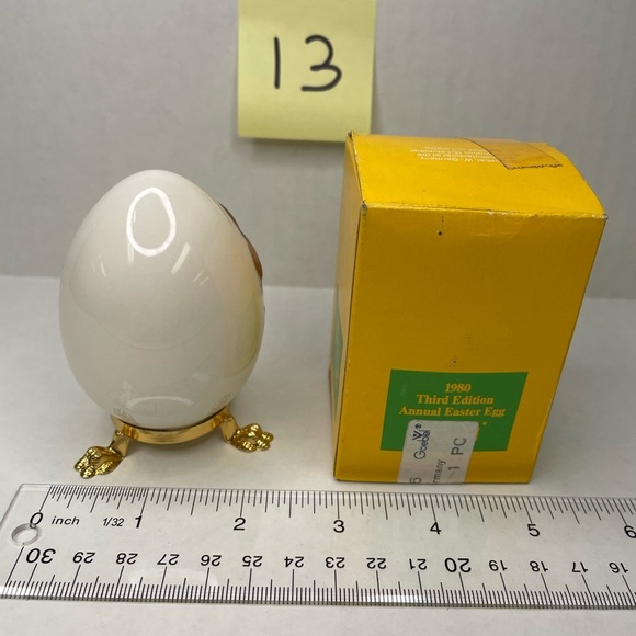 Goebel White and Brown Easter Egg with Rabbit Design - Picture 4 of 7